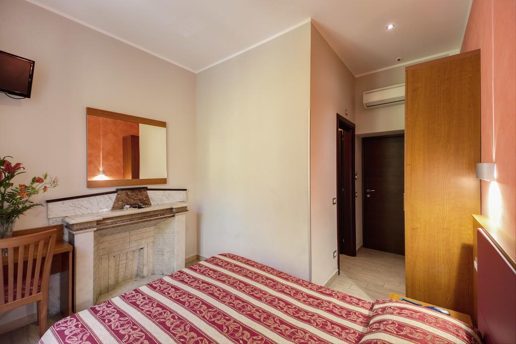 Buonarroti Suite Рим Екстериор снимка